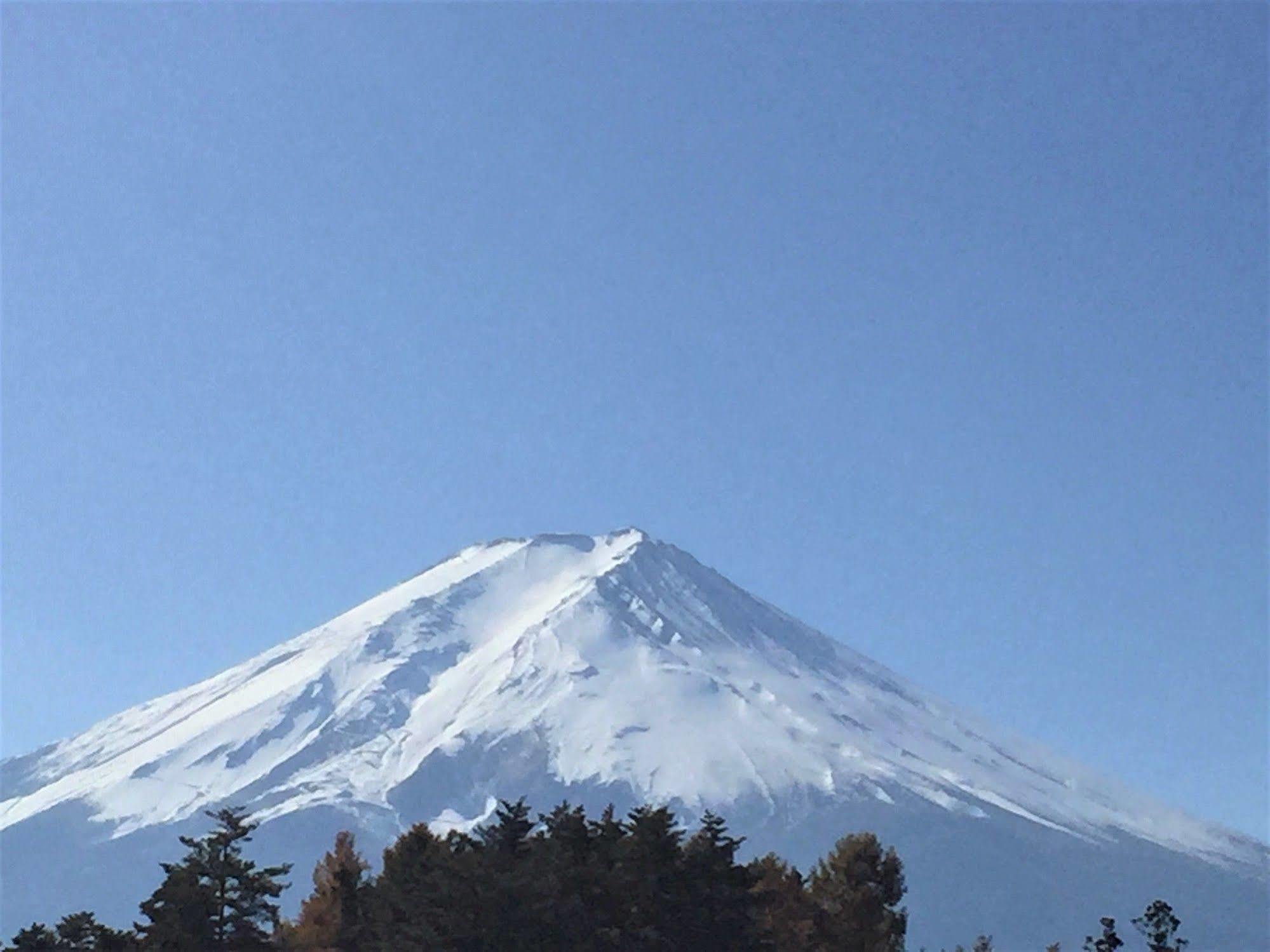 ホテル ウェストイン 富士吉田 2*
